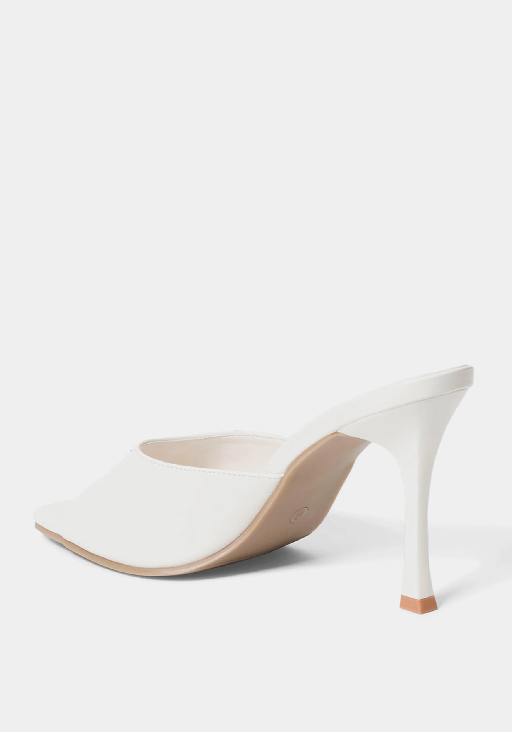 10875-ruthie-heel-4.webp Ruthie Heel