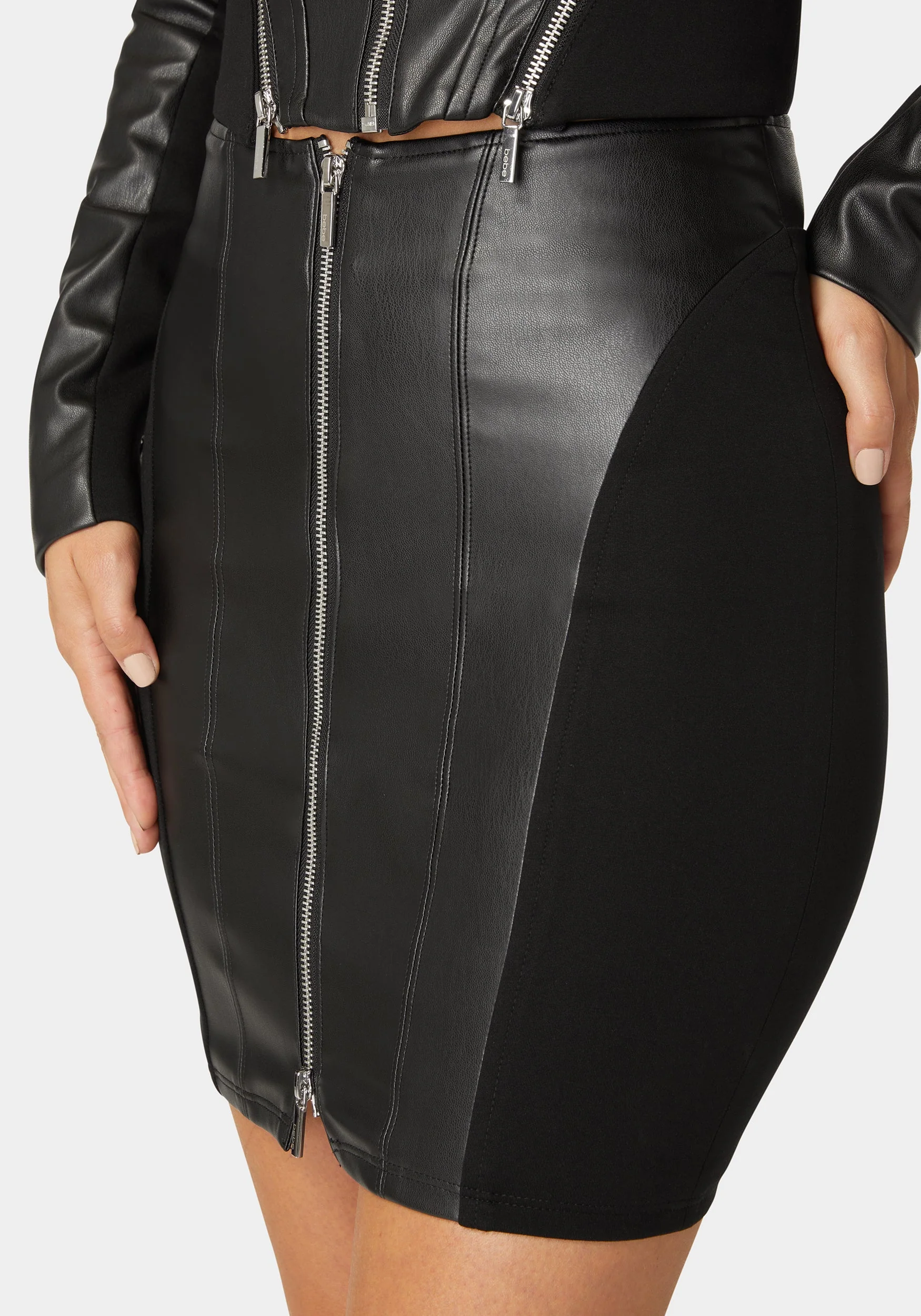 14214-zip-front-vegan-leather-pdr-combo-skirt-4.webp Zip Front Vegan Leather Pdr Combo Skirt