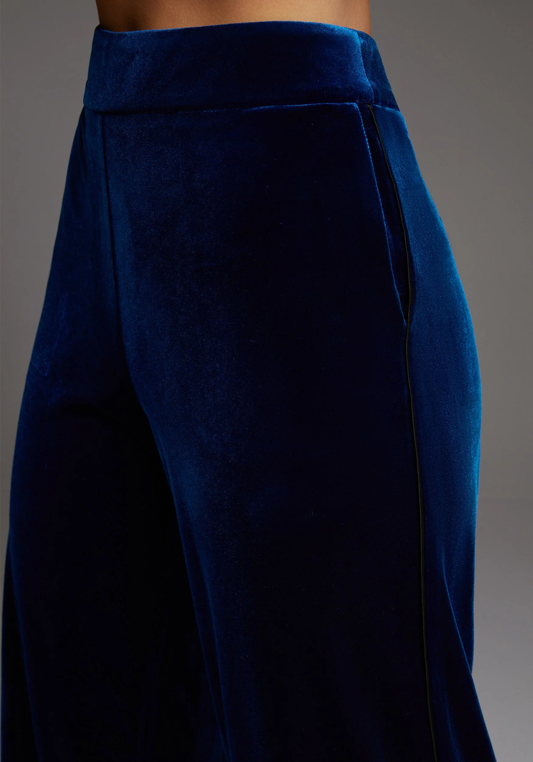 15667-high-waist-velour-wide-leg-pant-4.webp High Waist Velour Wide Leg Pant