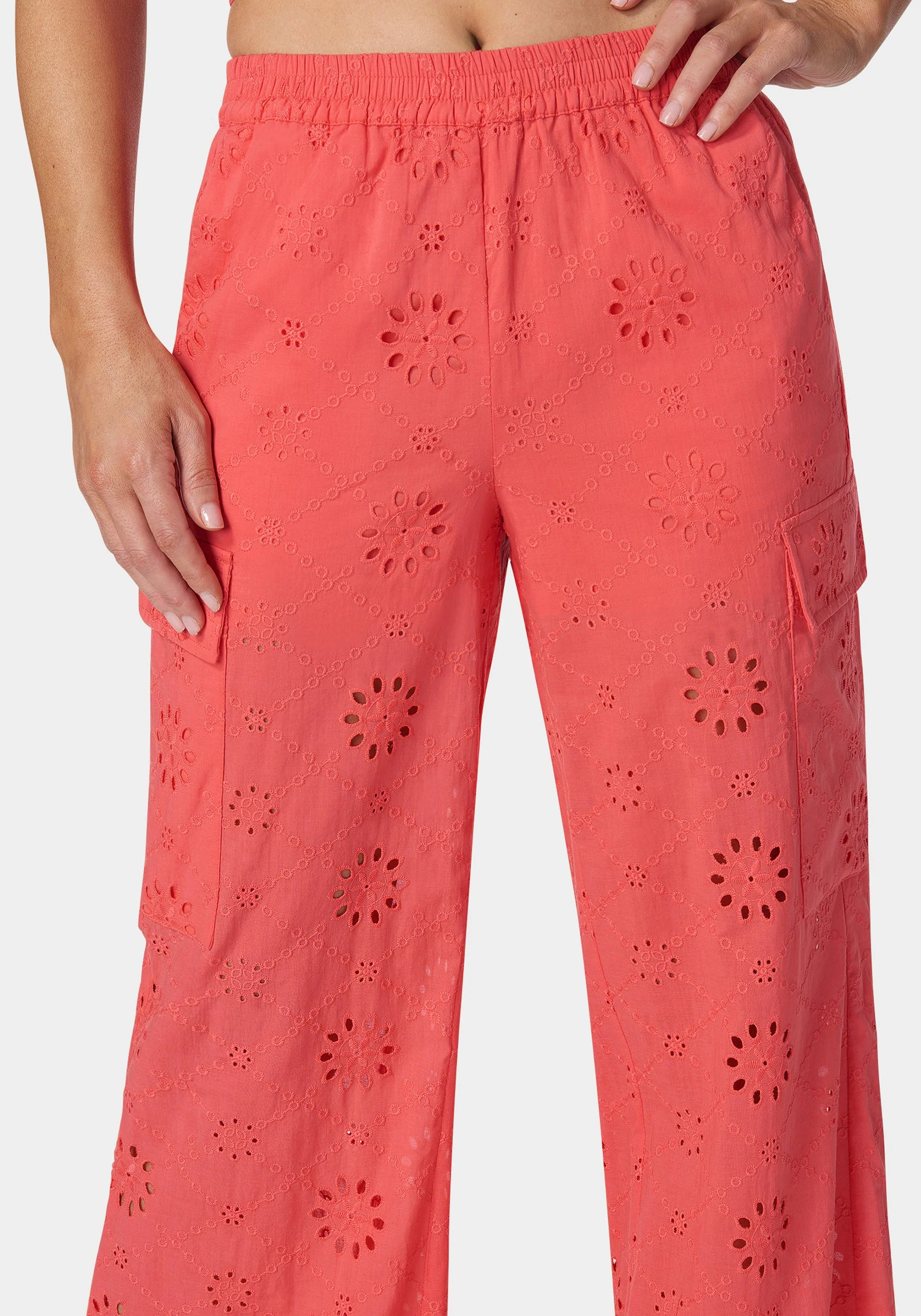 17404-natural-waist-palazzo-leg-cargo-pant-4.webp Natural Waist Palazzo Leg Cargo Pant
