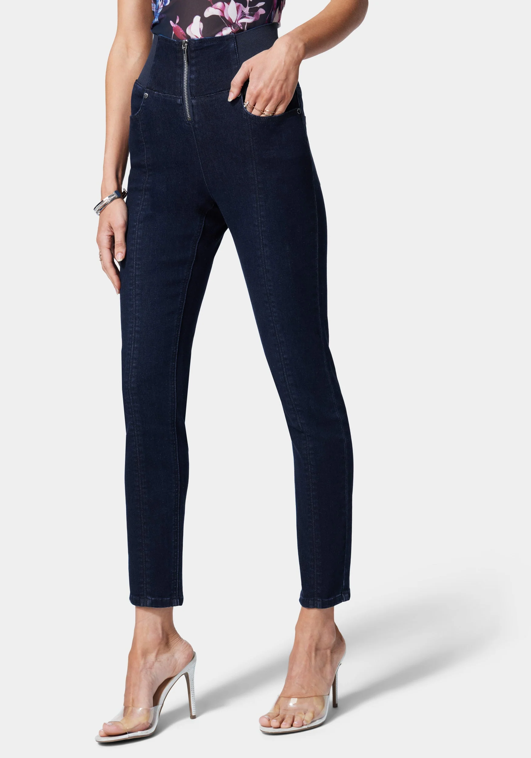 4119-zip-front-elastic-skinny-jean-1.webp Zip Front Elastic Skinny Jean