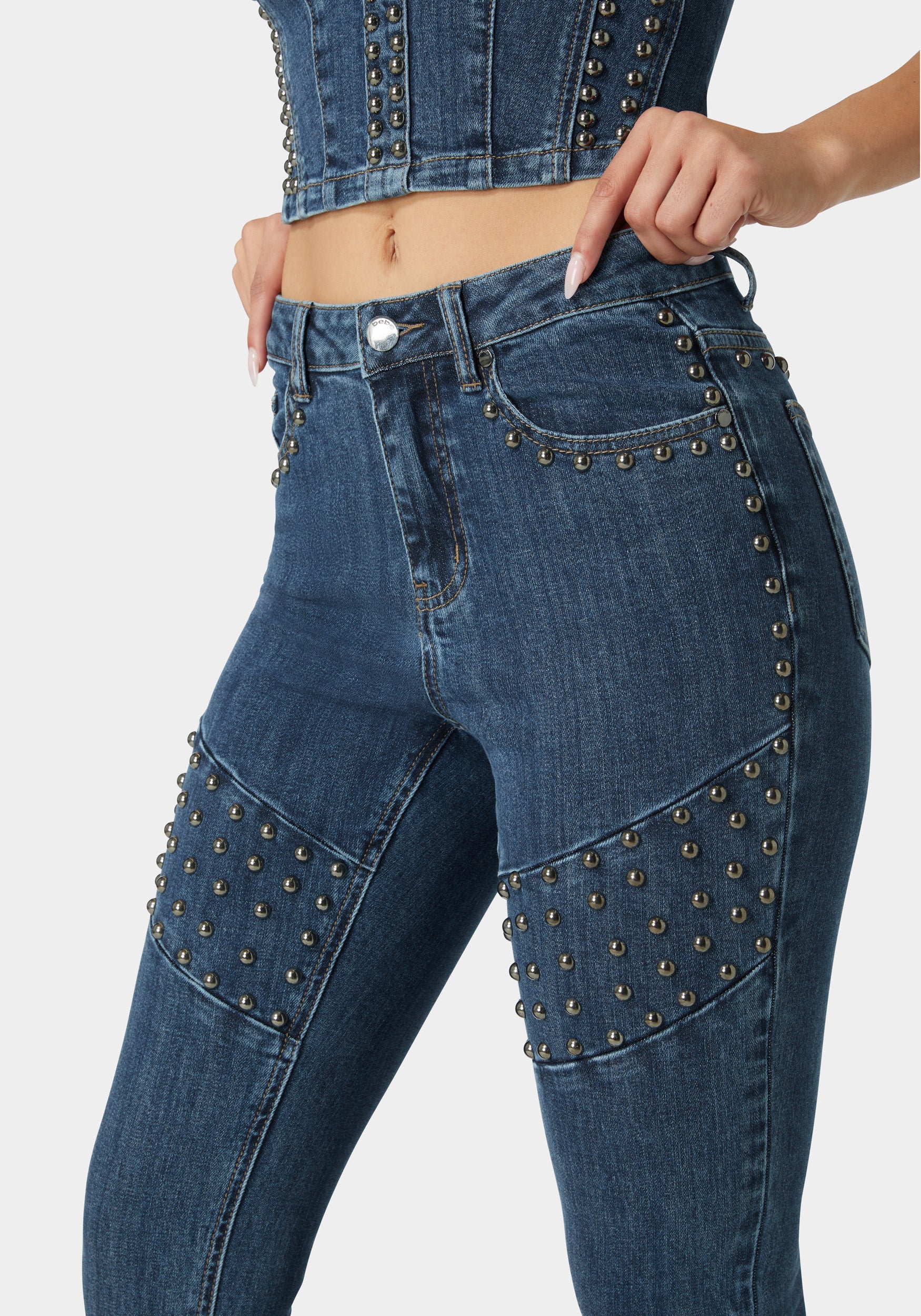 8252-natural-waist-skinny-leg-jeans-4.jpg Natural Waist Skinny Leg Jeans